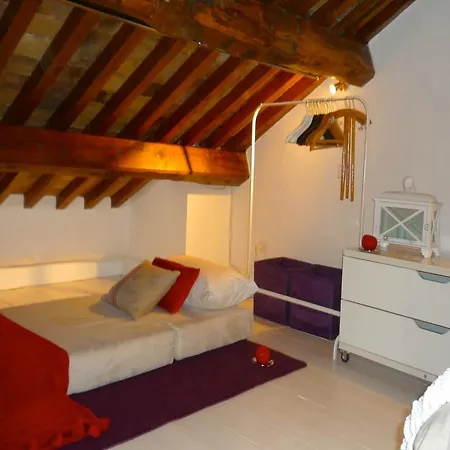 La Colombaia Nel Castello Apartment *
